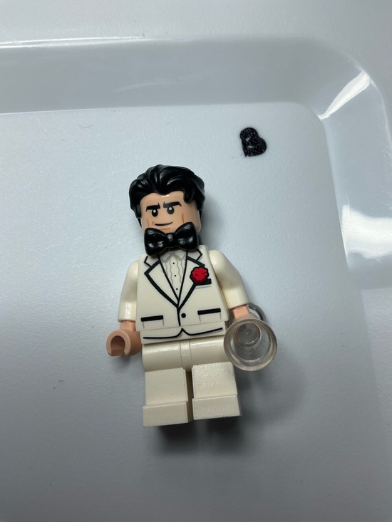 Other - LEGO Bruce Wayne minifigure